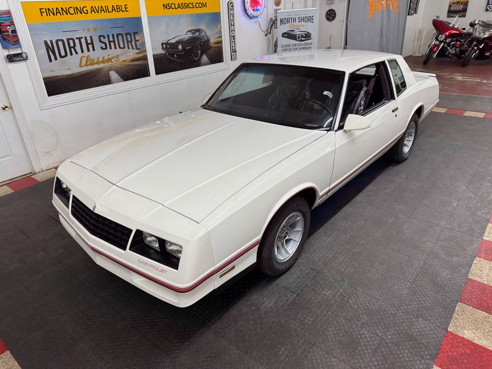 1988 Chevrolet Monte Carlo
