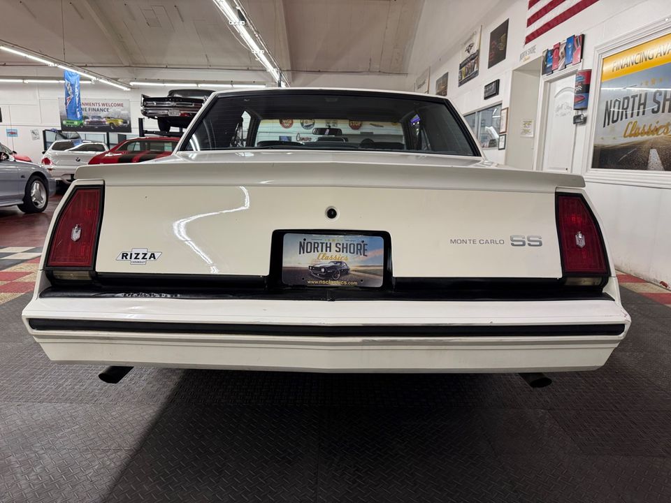 1984 Chevrolet Monte Carlo