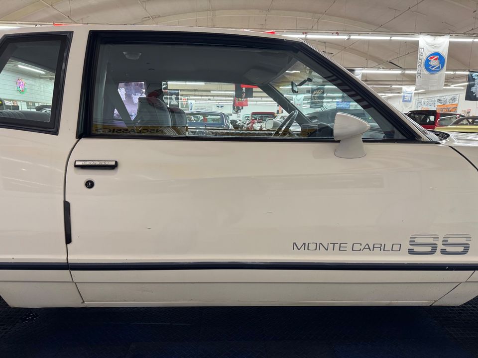 1984 Chevrolet Monte Carlo