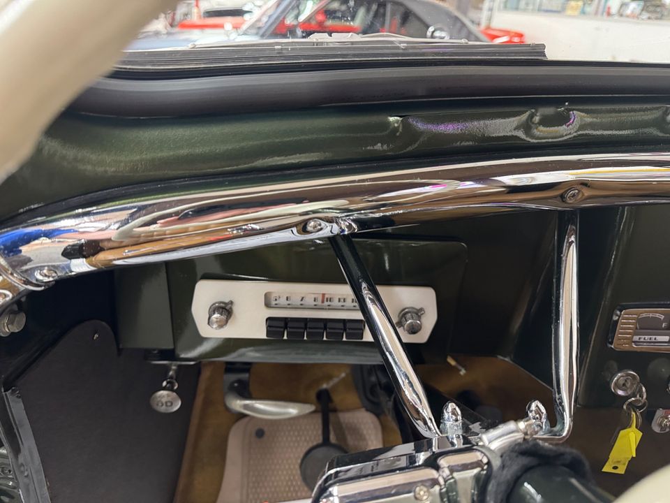 1951 Willys Jeepster