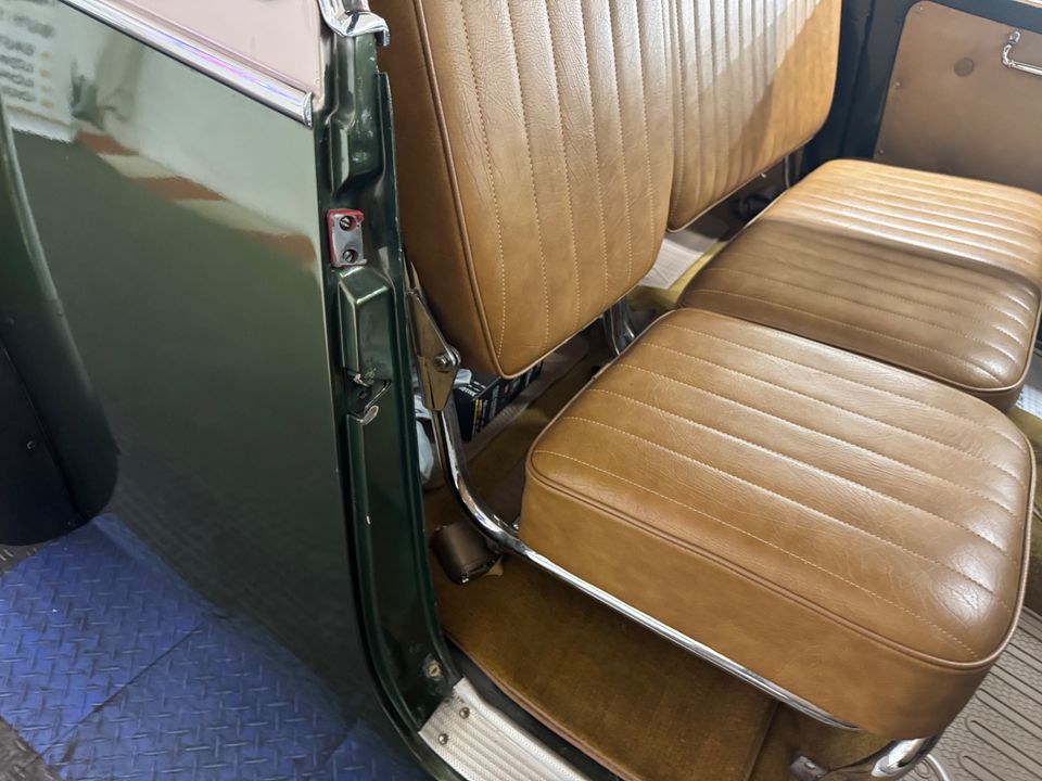 1951 Willys Jeepster