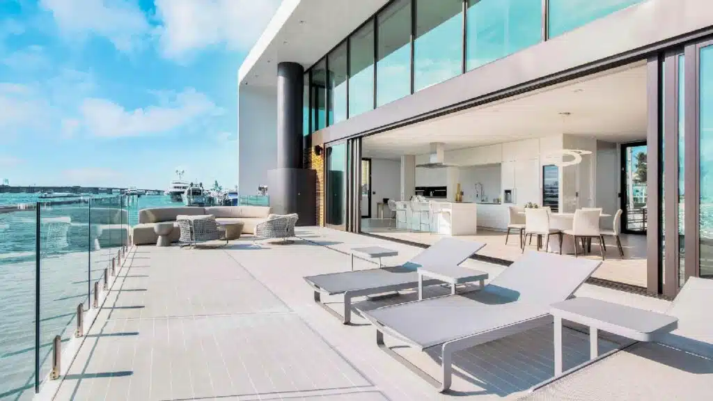 This Miami mansion floats, runs on sunshine, and skips the land entirely