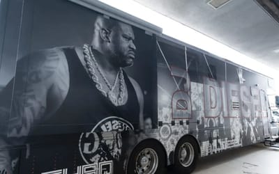 Shaquille O'Neal sold his outrageously luxurious bus and the billionaire buyer doesn't mind one ridiculous detail