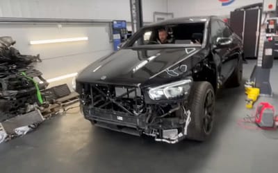 Man takes a massive risk driving his destroyed Mercedes GLE63S for the first time