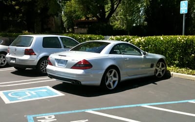 Steve Jobs drove a new Mercedes every six months to dodge license plates like it was a software update
