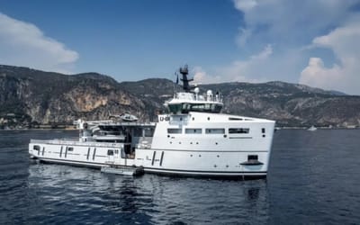 Kiwi billionaire sold one of the world’s largest support yachts to a mystery billionaire for $100 million