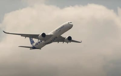 airbus-a350-2025-paris-air-show-impossible-maneuvers