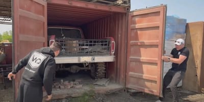 US guys open shipping container and there's a dusty Ford F-250 truck in there that's been locked away 20 years