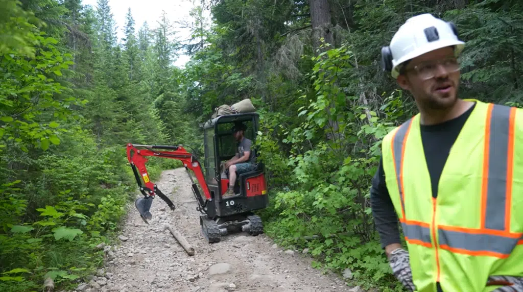 Idaho guys buy world's worst excavators from Temu to try reach camper at top of mountain