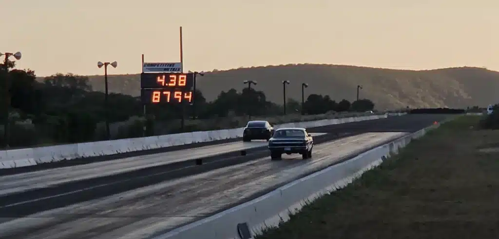 Ford Fairlane drag raced 0-60 in six seconds Tesla Model S Plaid, difference in both is something to behold
