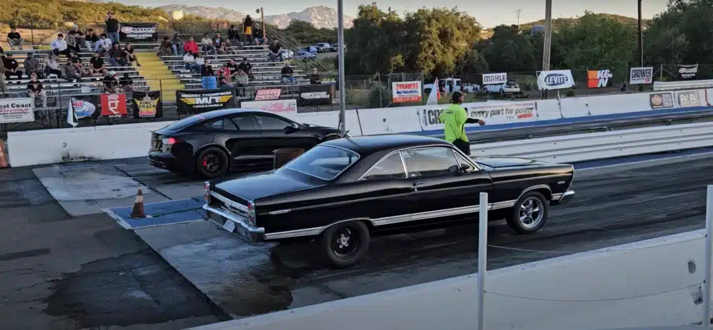 Ford Fairlane drag raced 0-60 in six seconds Tesla Model S Plaid, difference in both is something to behold