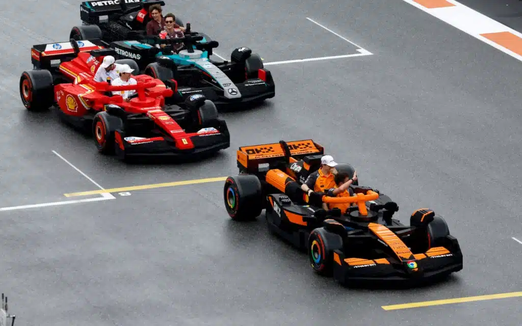 This mind-blowing Ferrari F1 car is made of almost 400,000 LEGO bricks