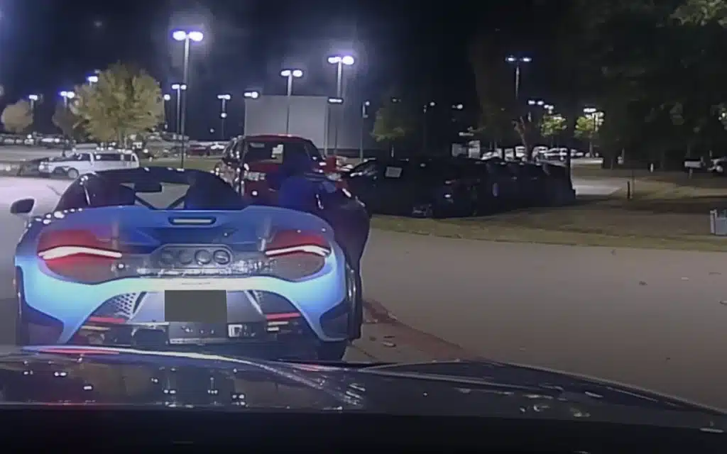 A speeding McLaren 765LT being mis-identified as a 'McLoren'